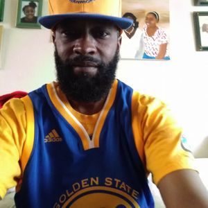 Meet your Posher, Derrick